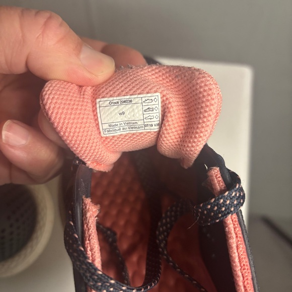 CROCS Women's Black and Pink Athletic Sneakers - Picture 8 of 8